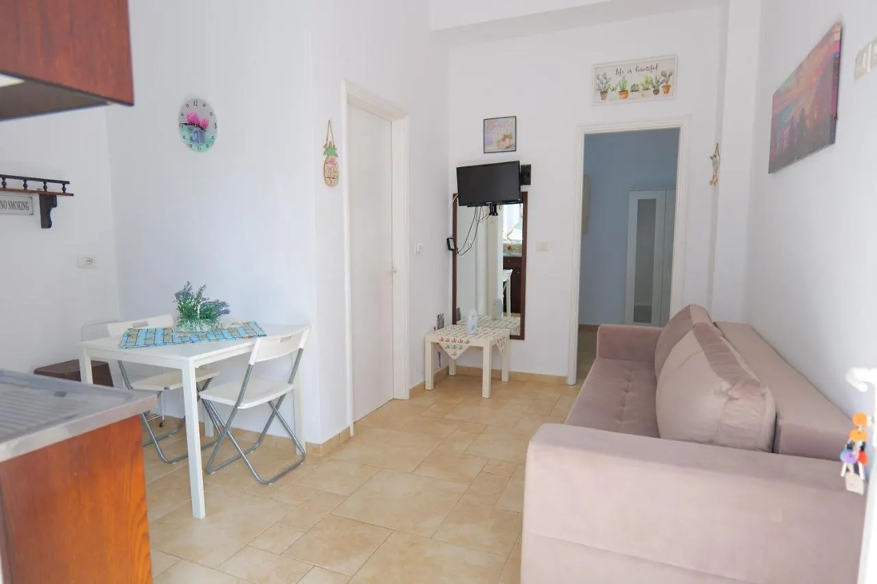 Kristal Apartments Ksamil