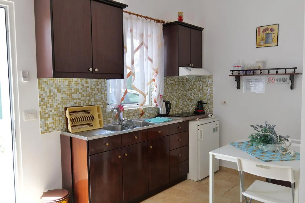 Kristal Apartments Ksamil 0*,  Albanien