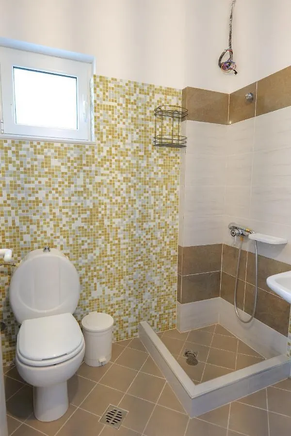 Kristal Apartments Ksamil Albanien