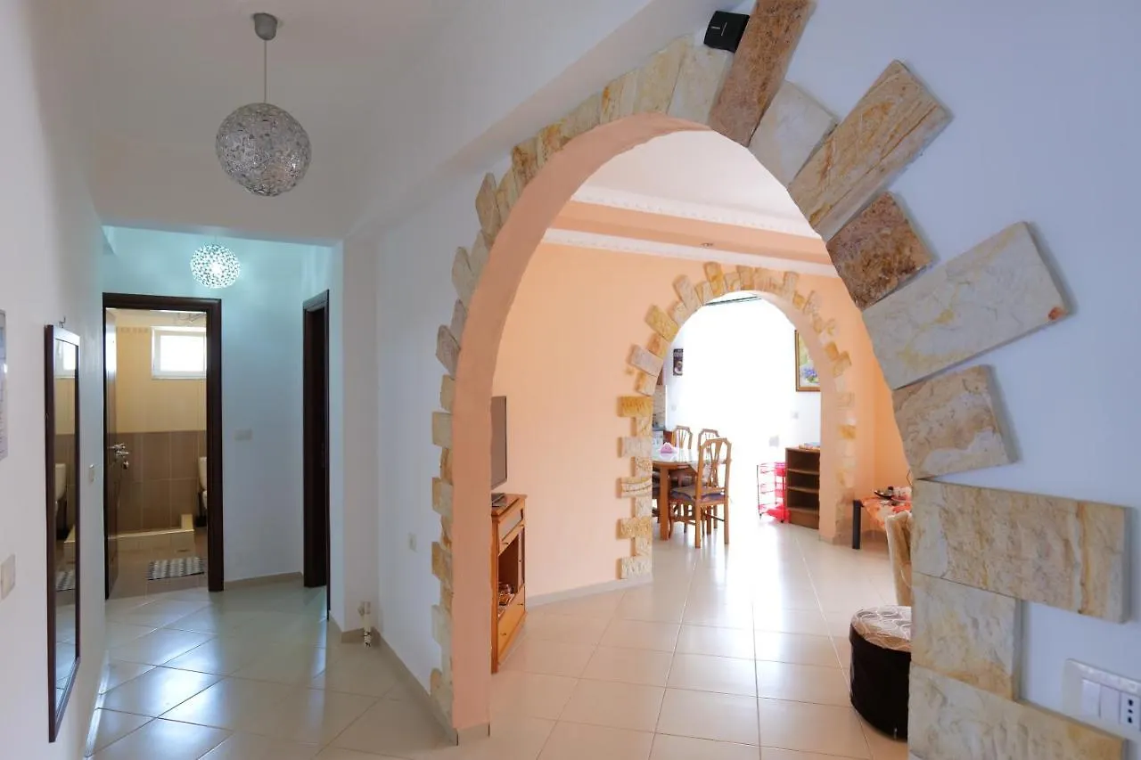 Kristal Apartments Ksamil