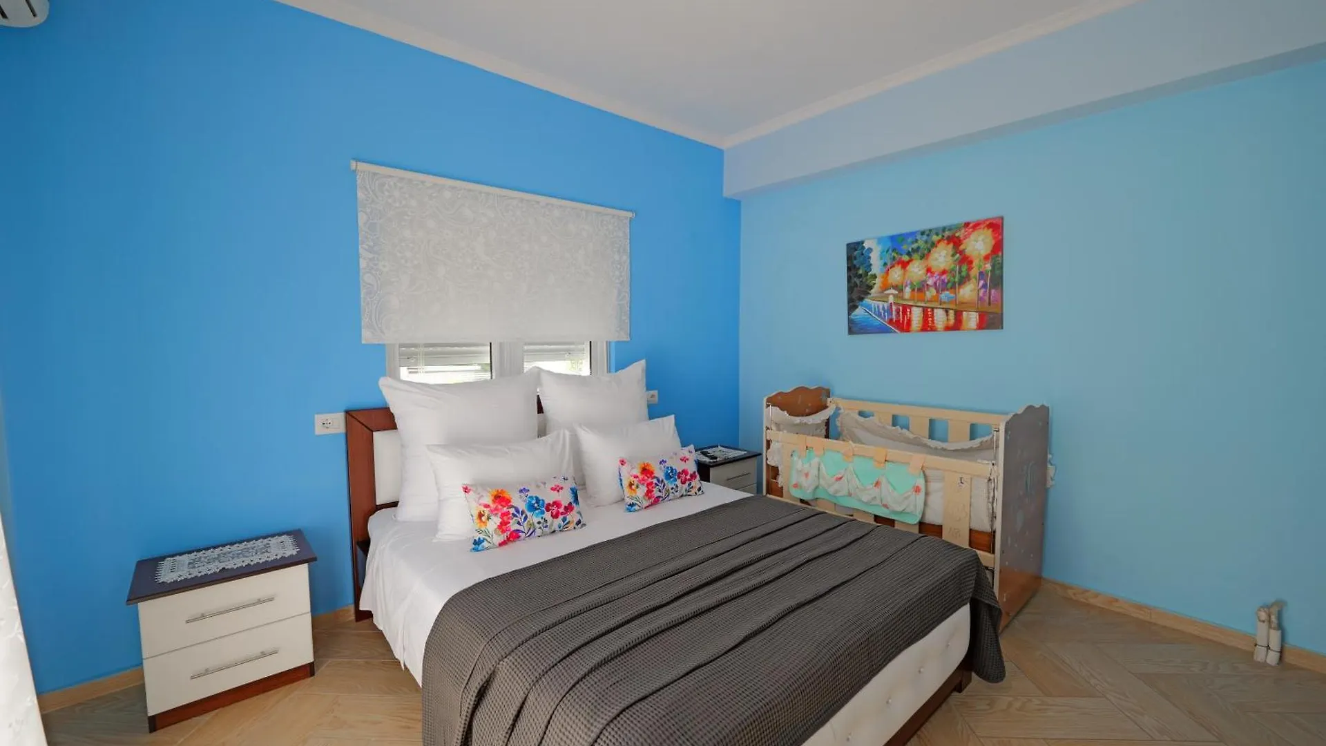 Kristal Apartments Ksamil