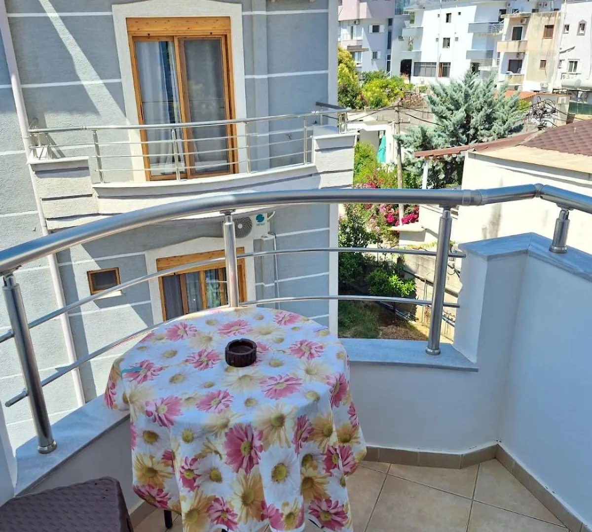 Kristal Apartments Ksamil