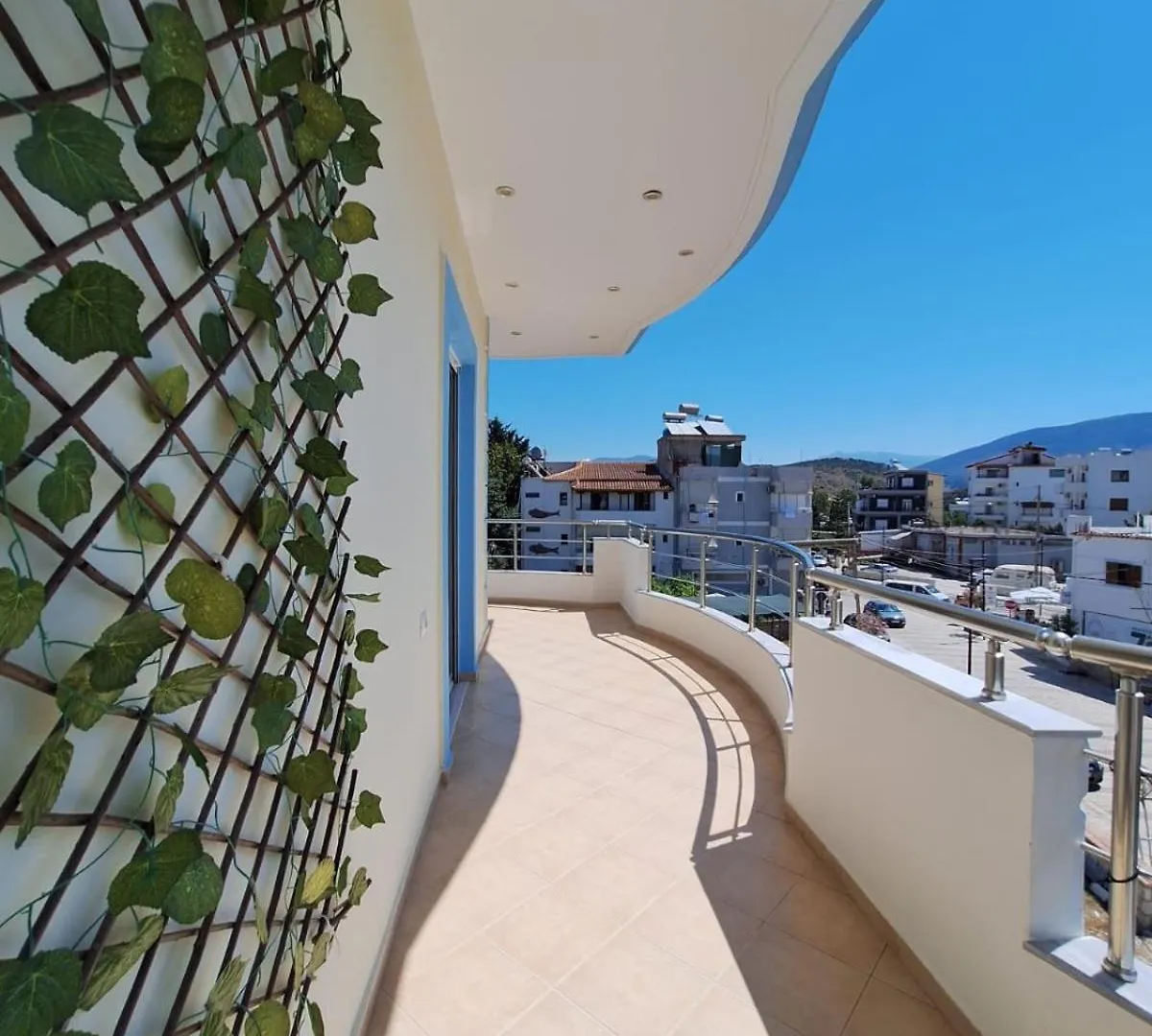 Kristal Apartments Ksamil